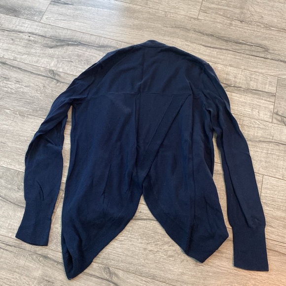 Chelsea28 Cardigan - Picture 3 of 4